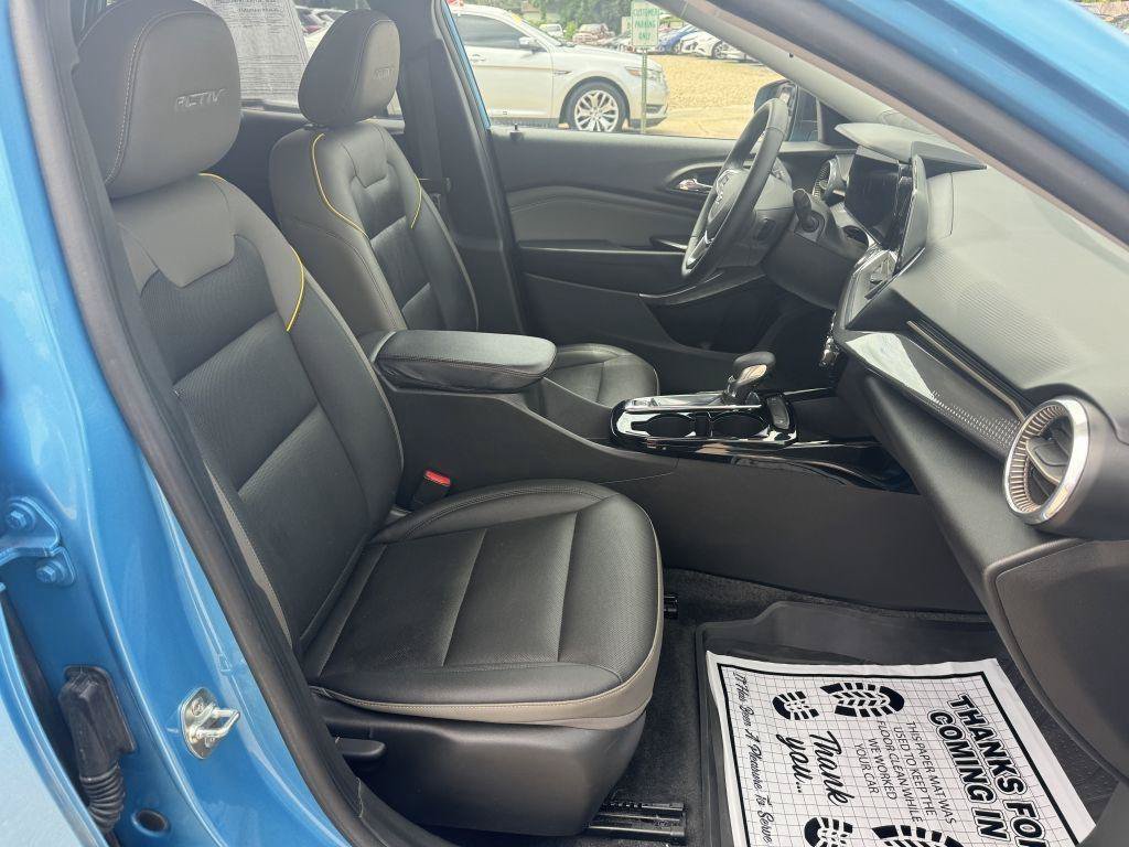 Used 2025 Chevrolet Trax ACTIV w/ Driver Confidence Package FWD image 15