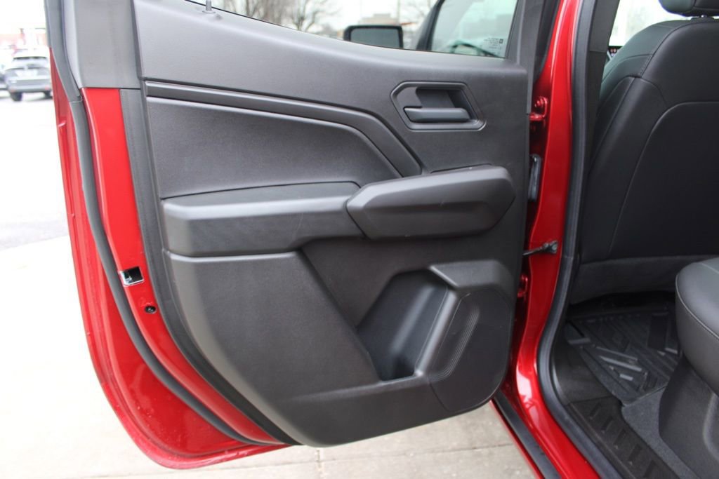 Used 2025 Chevrolet Colorado Trail Boss image 24