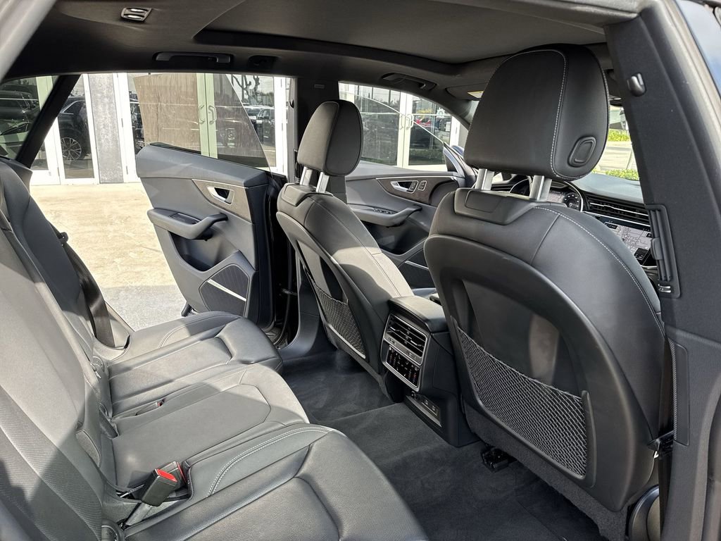 Used 2021 Audi Q8 Premium Plus w/ Premium Plus Package image 34