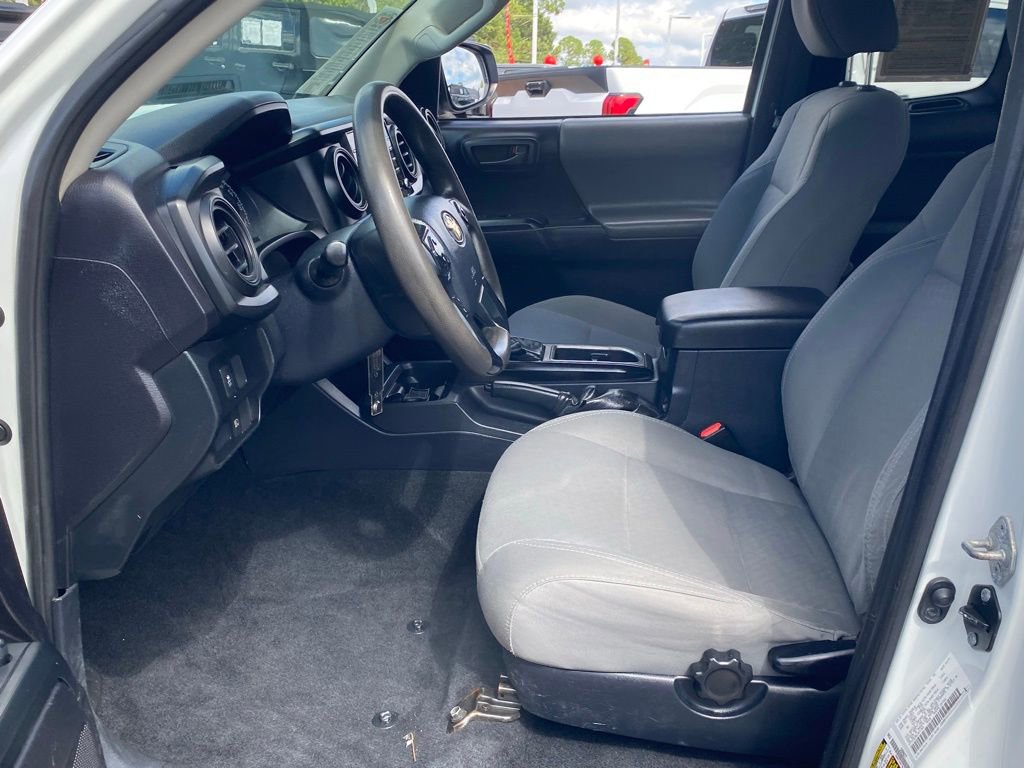 Used 2020 Toyota Tacoma SR image 6