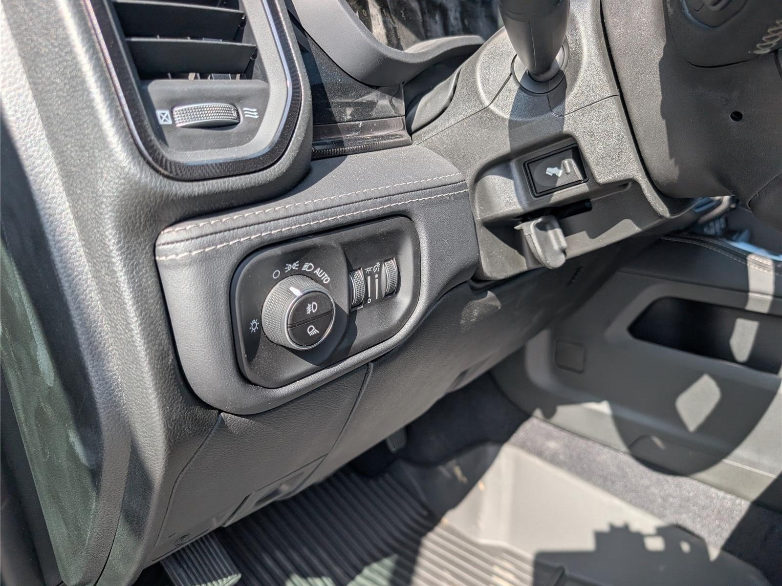 New 2026 RAM 2500 Rebel w/ Rebel Level 2 Equipment Group AWD/4WD image 19