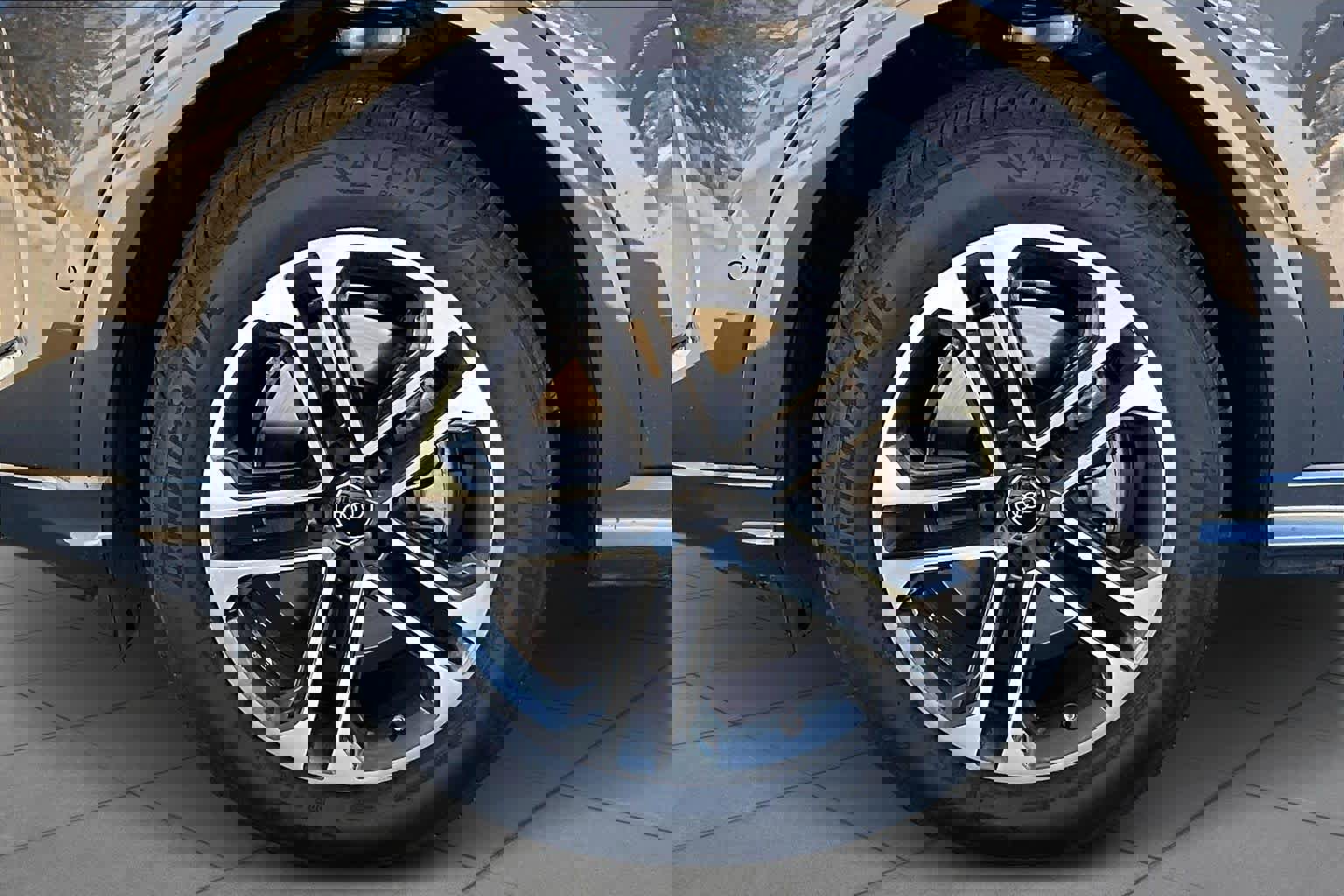 Certified 2025 Audi Q5 Premium w/ Convenience Package image 10