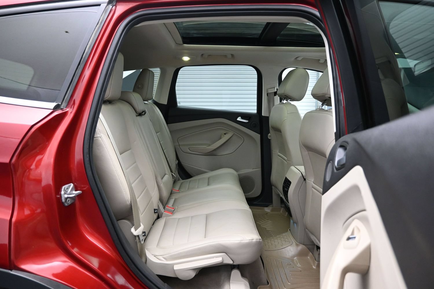 Used 2016 Ford Escape Titanium w/ Equipment Group 301A AWD/4WD image 12