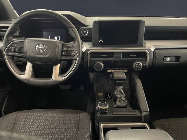 Used 2025 Toyota 4Runner SR5 AWD/4WD image 10