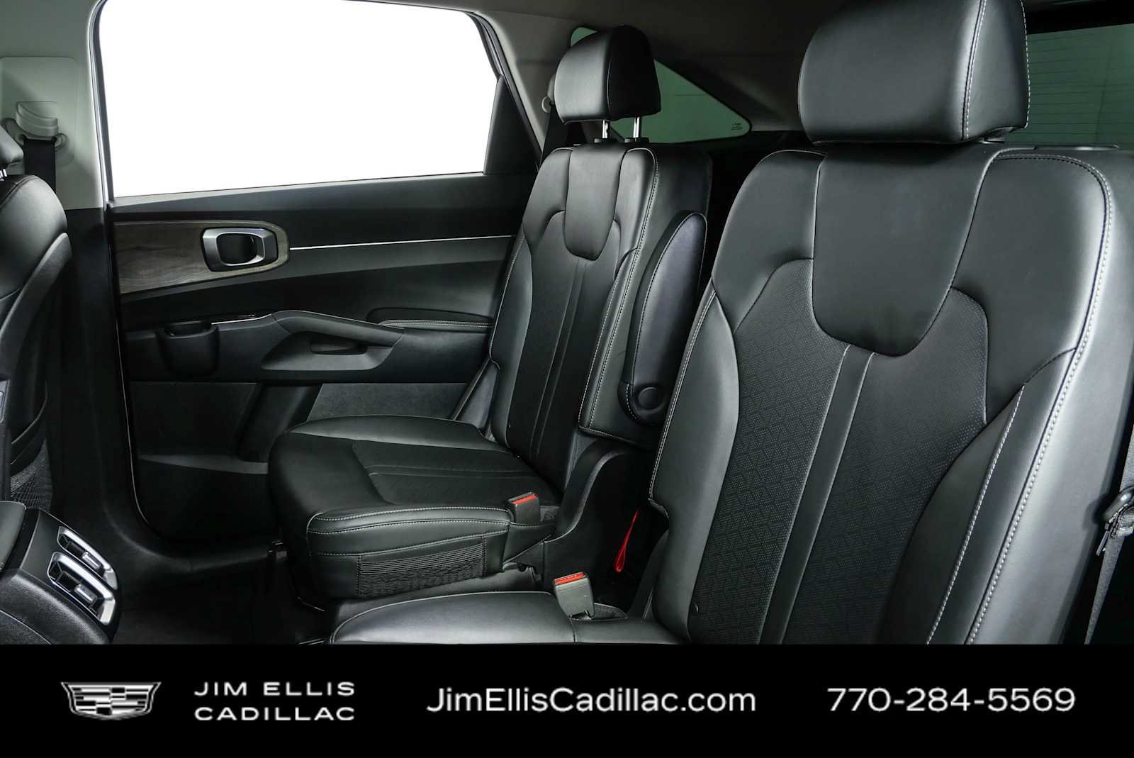 Used 2023 Kia Sorento EX w/ Panoramic Sunroof Package FWD image 18
