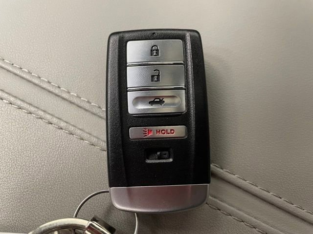 Used 2018 Acura TLX image 24