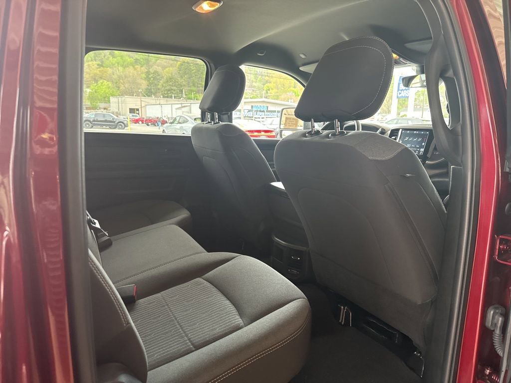 Used 2024 RAM 3500 Tradesman w/ Chrome Appearance Group image 22