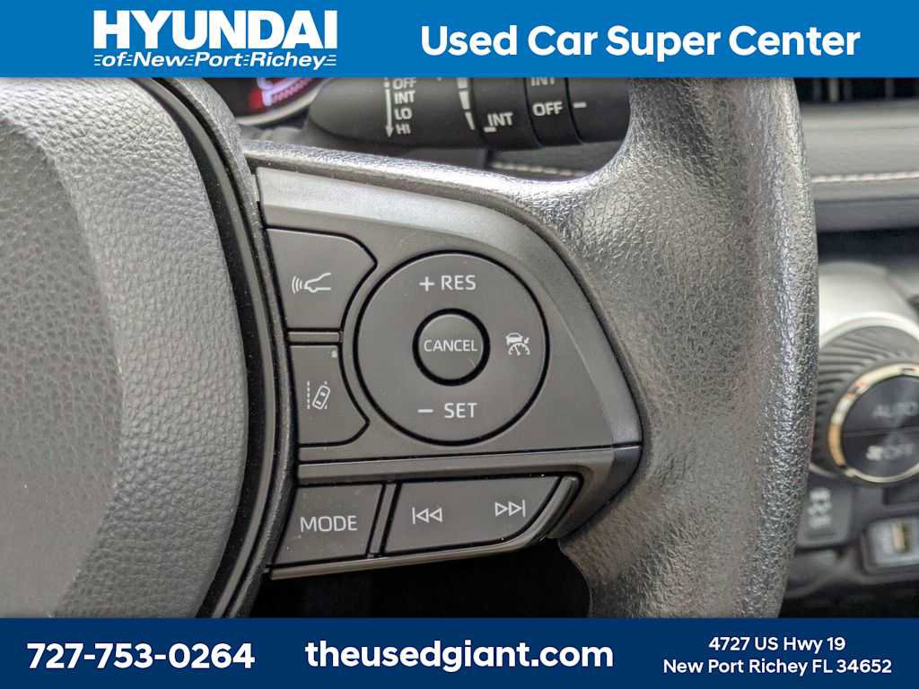 Used 2023 Toyota RAV4 XLE w/ Convenience Package image 36