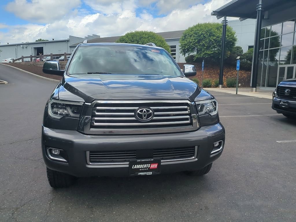 Used 2019 Toyota Sequoia Platinum AWD/4WD image 3