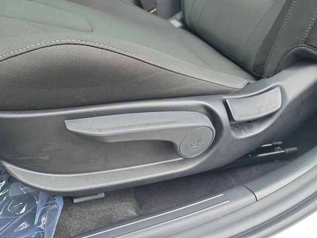 Certified 2024 Hyundai Elantra SEL image 40