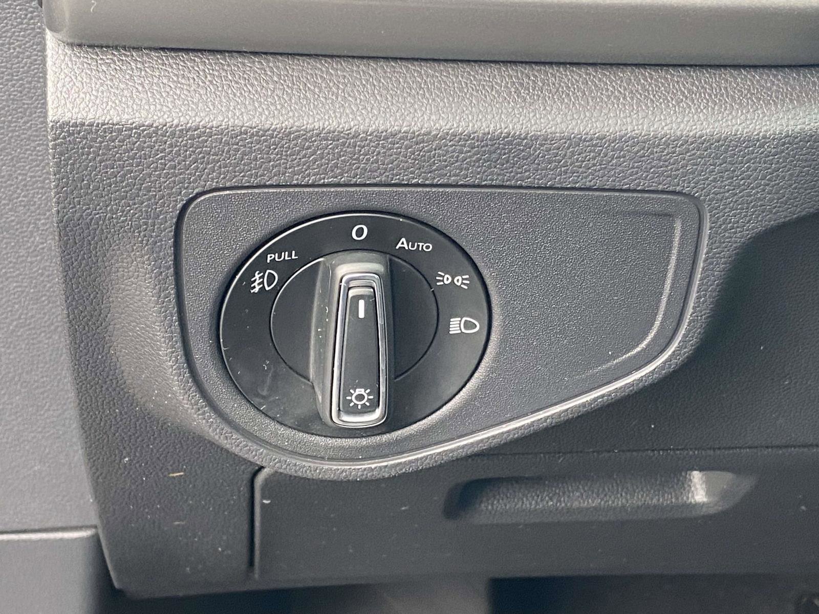Used 2018 Volkswagen Atlas SE AWD/4WD image 19