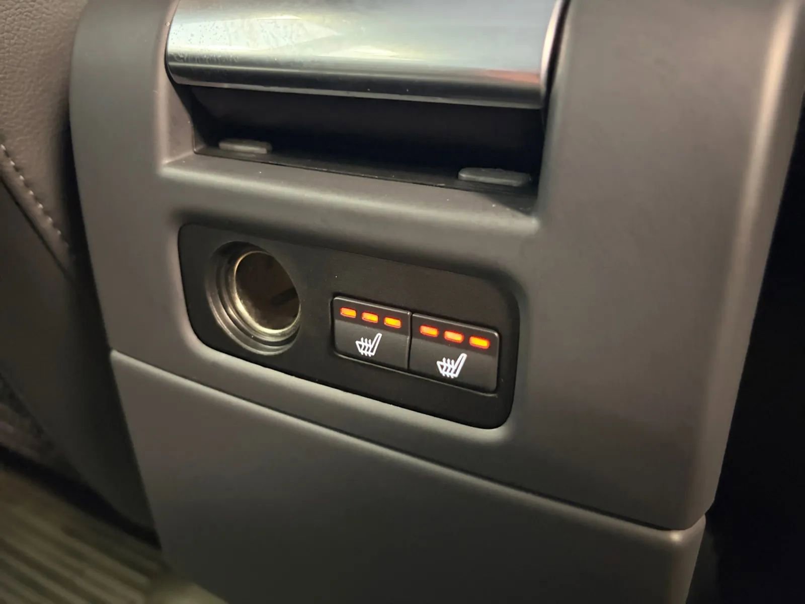 Used 2016 Volvo XC70 T5 Premier w/ Proximity Package image 64