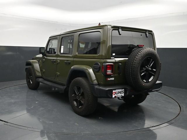 Used 2023 Jeep Wrangler Unlimited Sahara AWD/4WD image 6