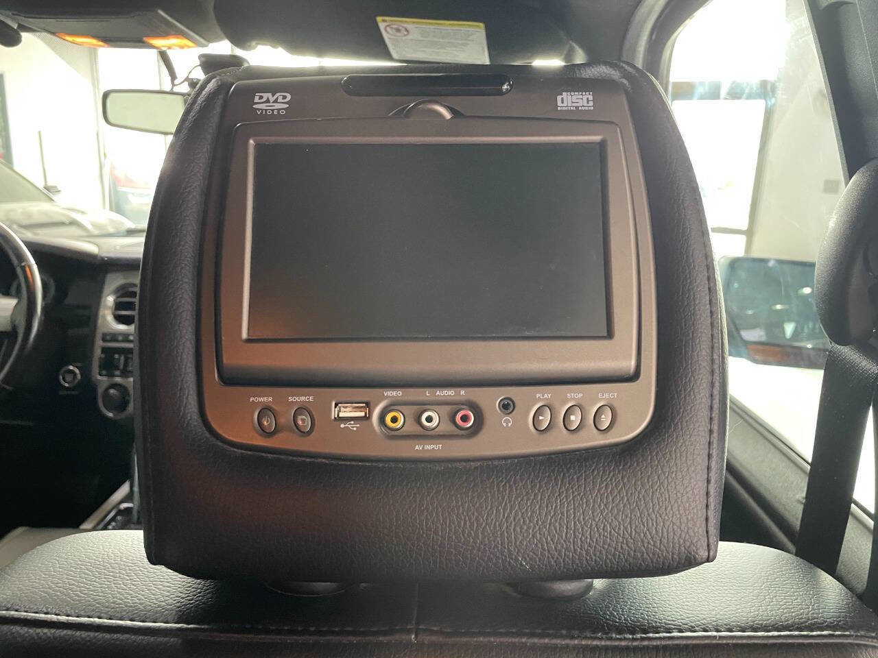 Used 2015 Ford Expedition Limited w/ Equipment Group 301A AWD/4WD image 34