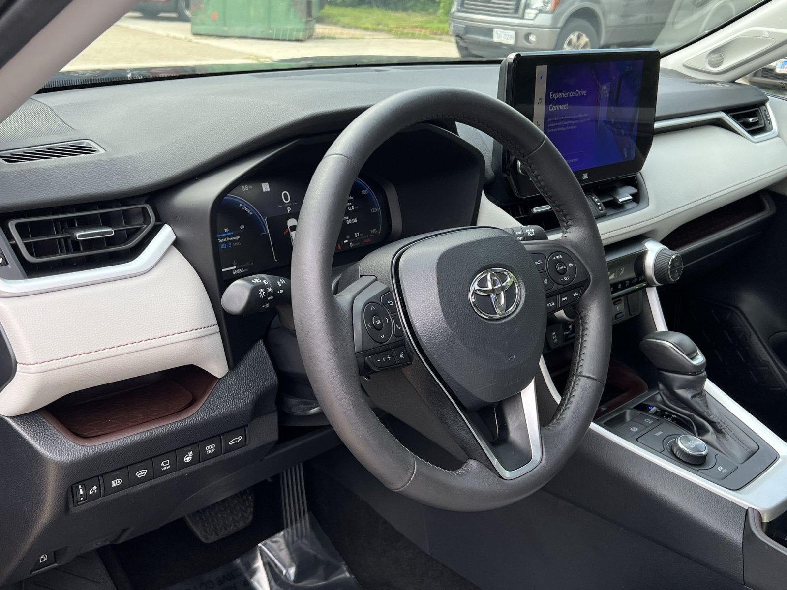 Used 2024 Toyota RAV4 Limited w/ Advanced Technology Package AWD/4WD image 21