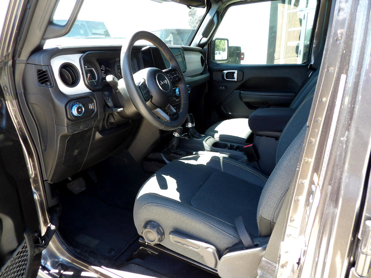 Used 2024 Jeep Wrangler Unlimited Sport image 14