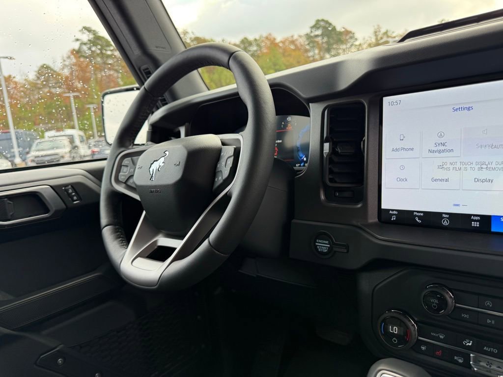 New 2025 Ford Bronco Badlands image 32