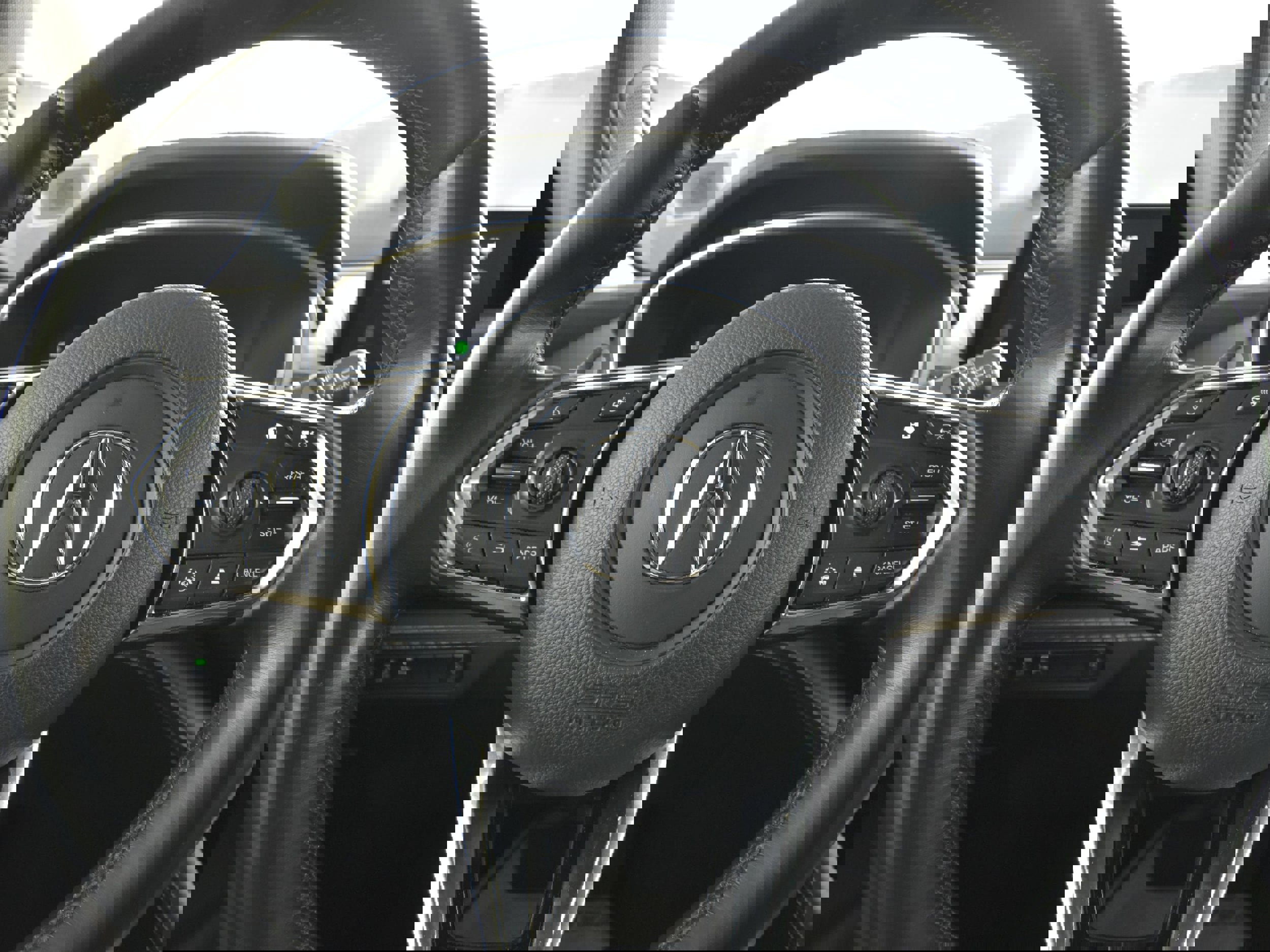 Used 2023 Acura MDX SH-AWD w/ Advance Package image 15