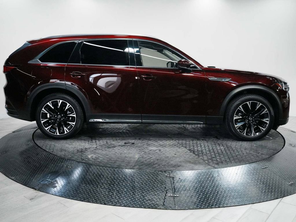 Used 2024 MAZDA CX-90 Plug-In Hybrid w/ Premium Pkg image 5