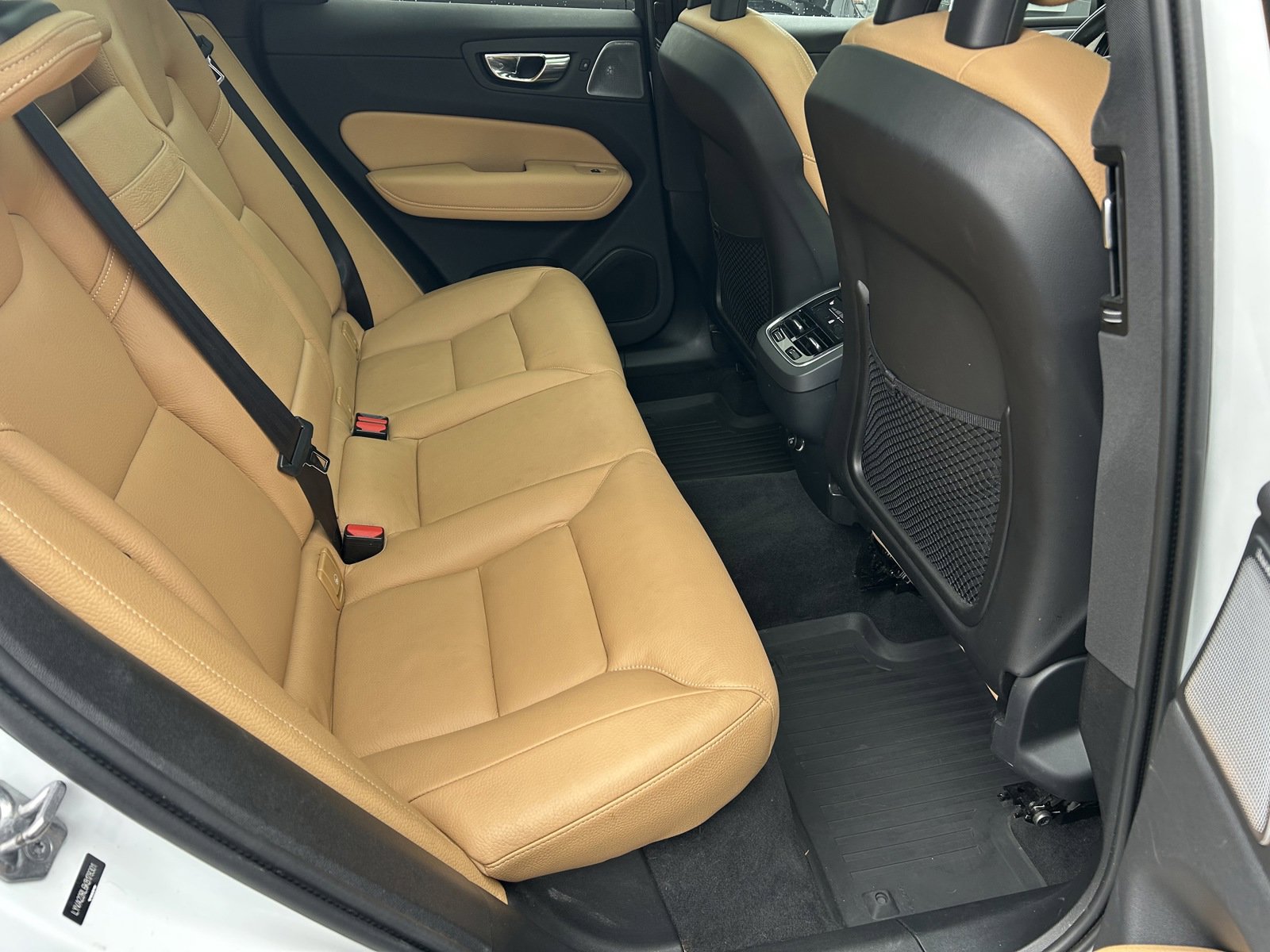 Used 2019 Volvo XC60 T6 Inscription w/ Protection Package AWD/4WD image 25
