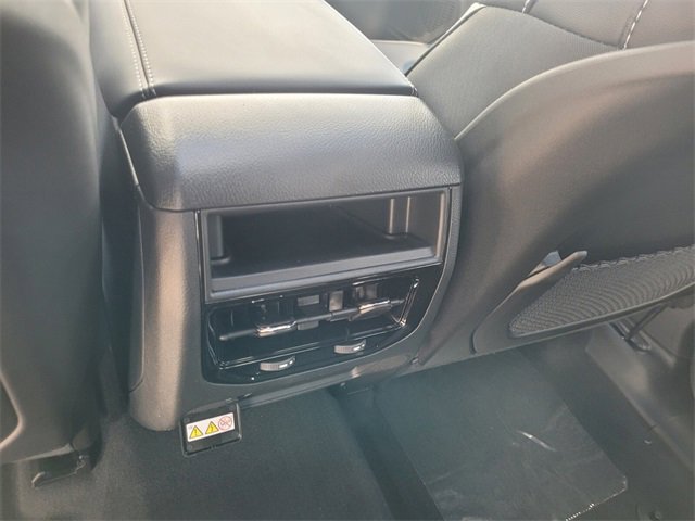 New 2025 Jeep Grand Cherokee Limited image 8