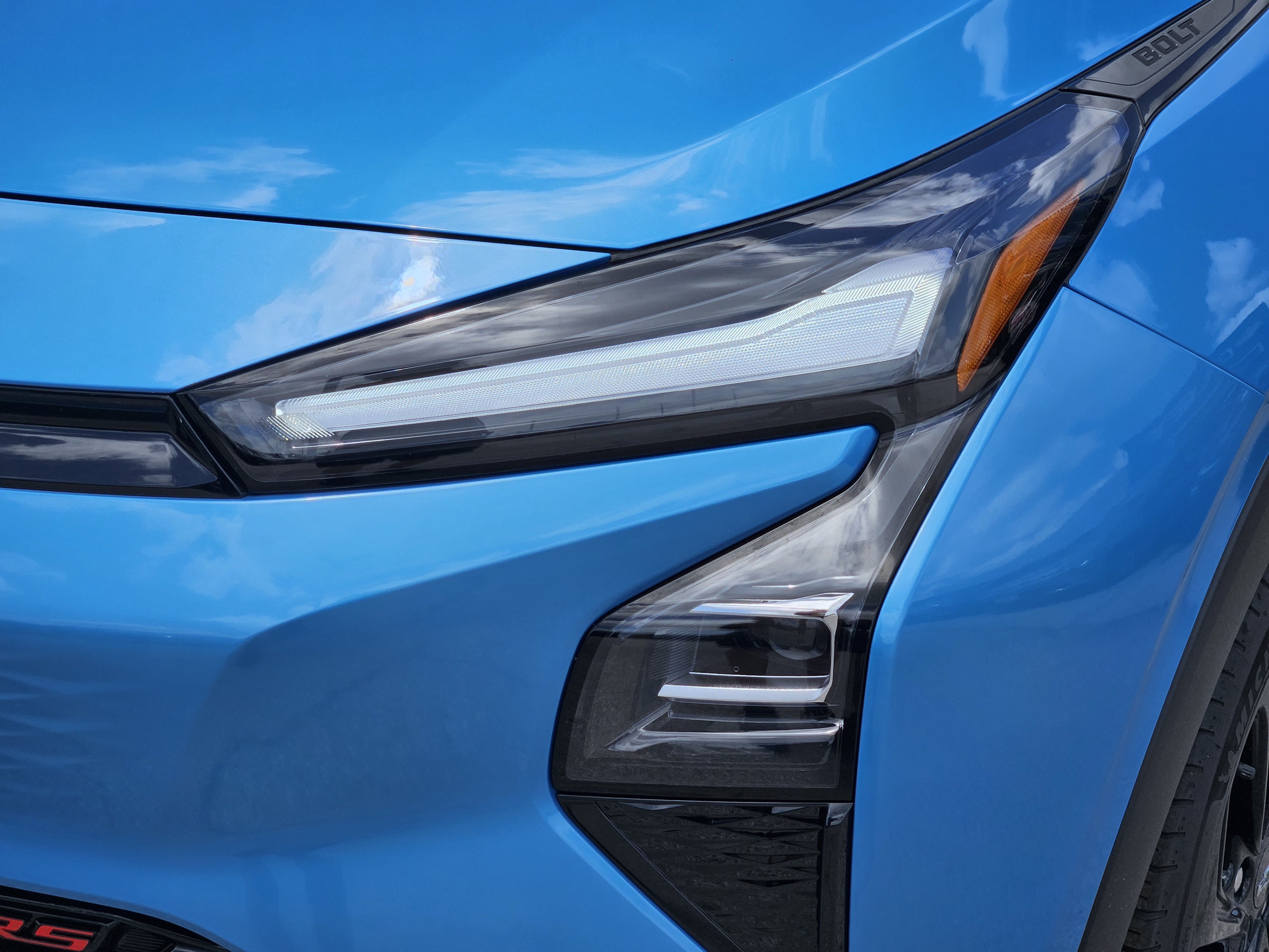 New 2027 Chevrolet Bolt RS w/ Technology Package FWD image 6
