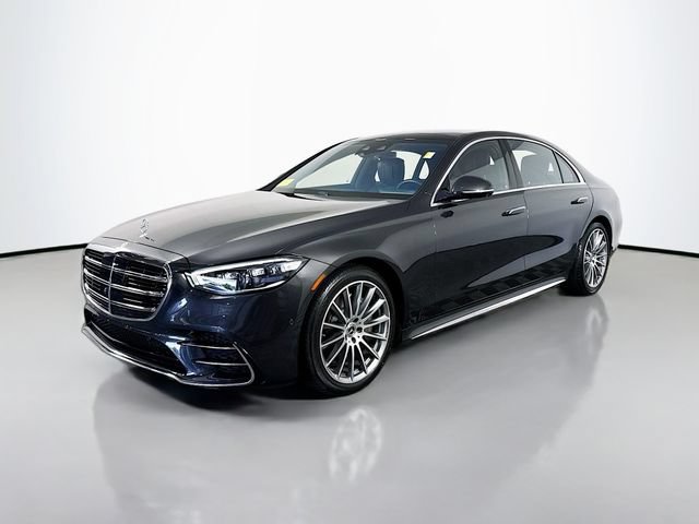 Used 2022 Mercedes-Benz S 580 4MATIC Sedan image 2