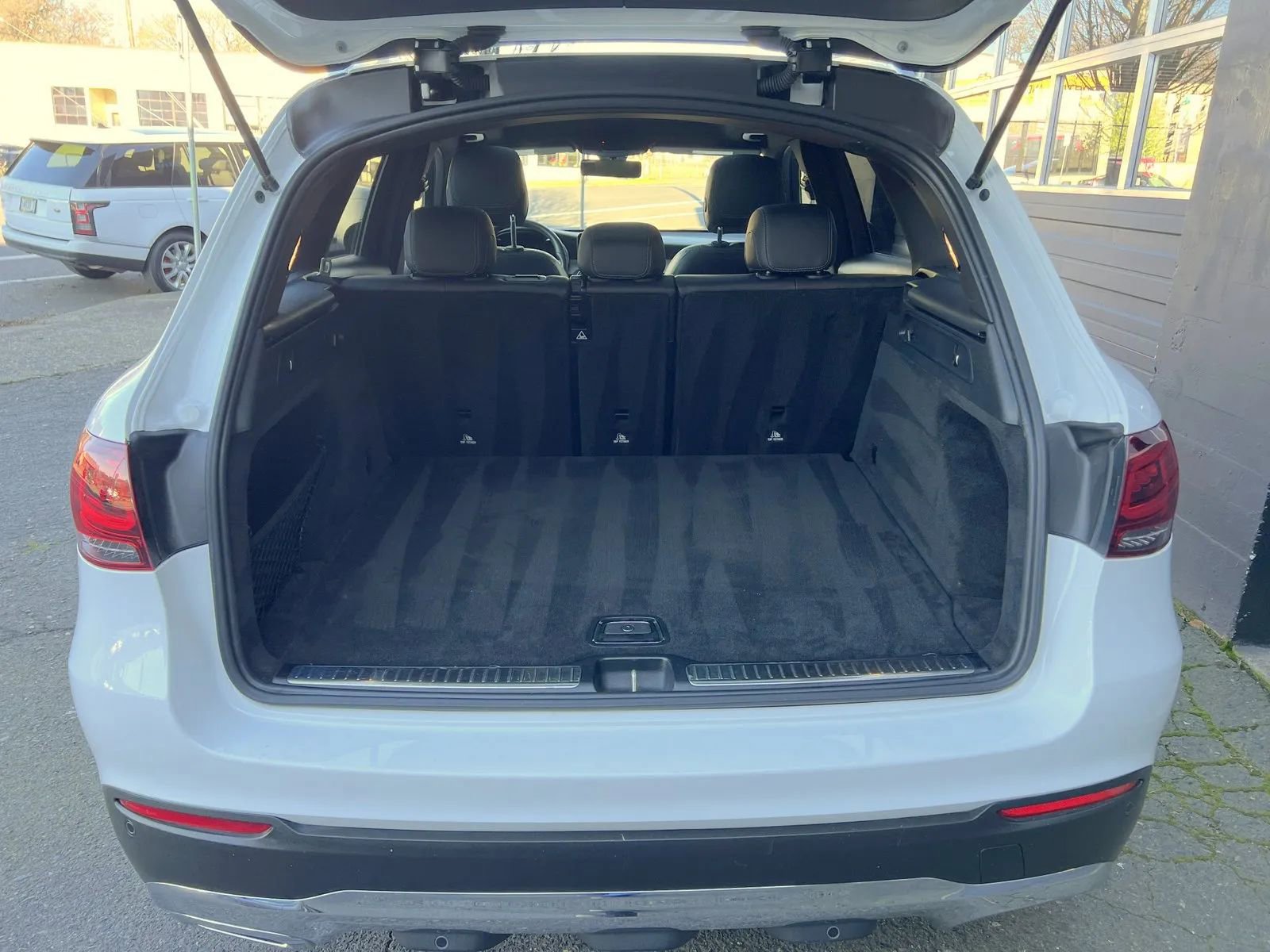 Used 2021 Mercedes-Benz GLC 300 GLC 300 4MATIC Sport Utility 4 image 5