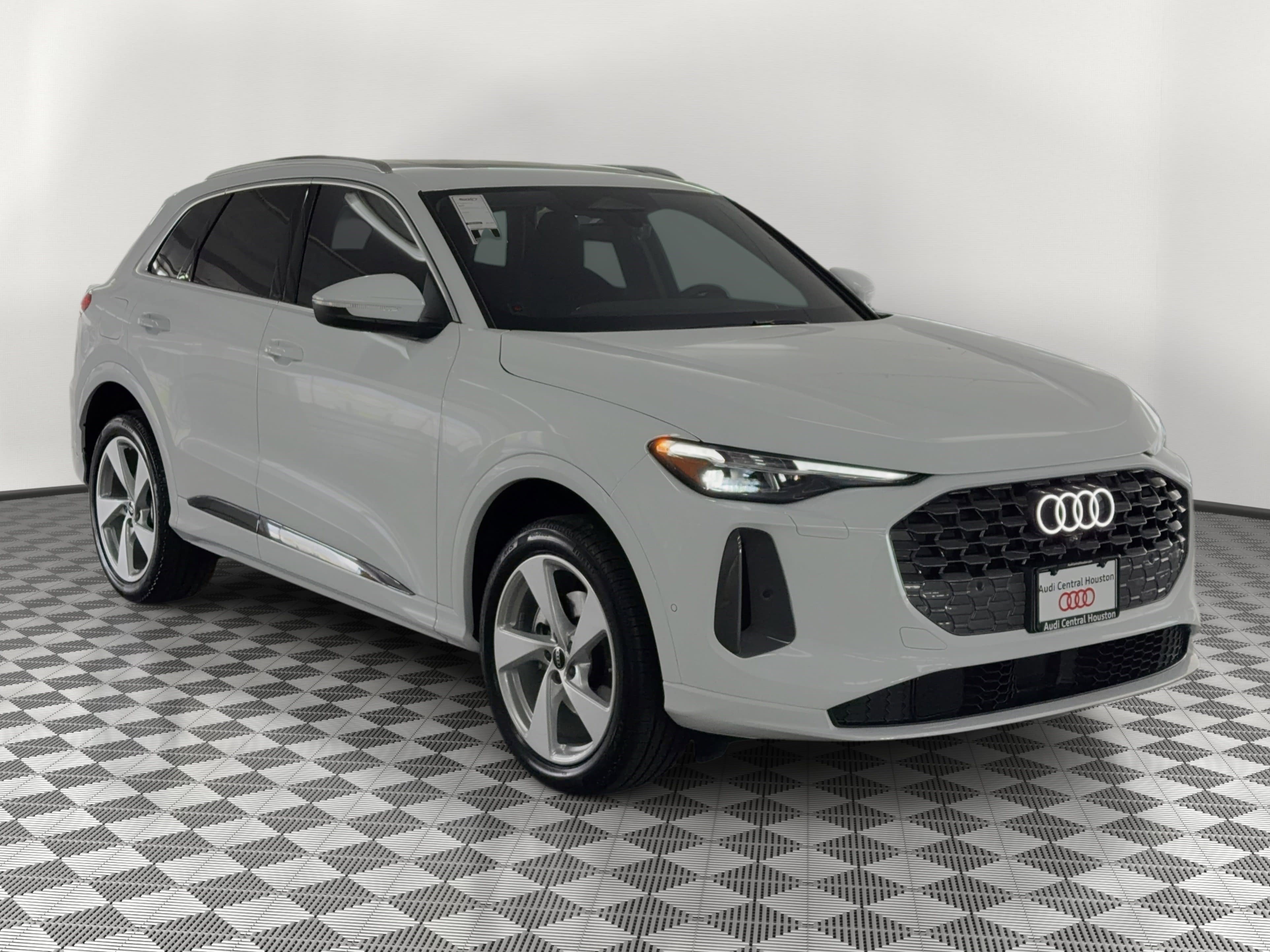 New 2026 Audi Q5 Premium Plus image 7