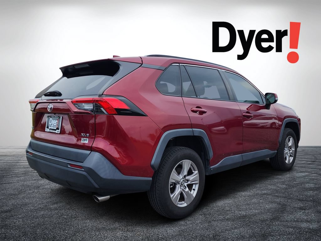 Used 2022 Toyota RAV4 XLE FWD image 4