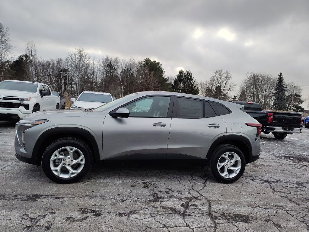 New 2026 Chevrolet Trax LS w/ LS Convenience Package image 6