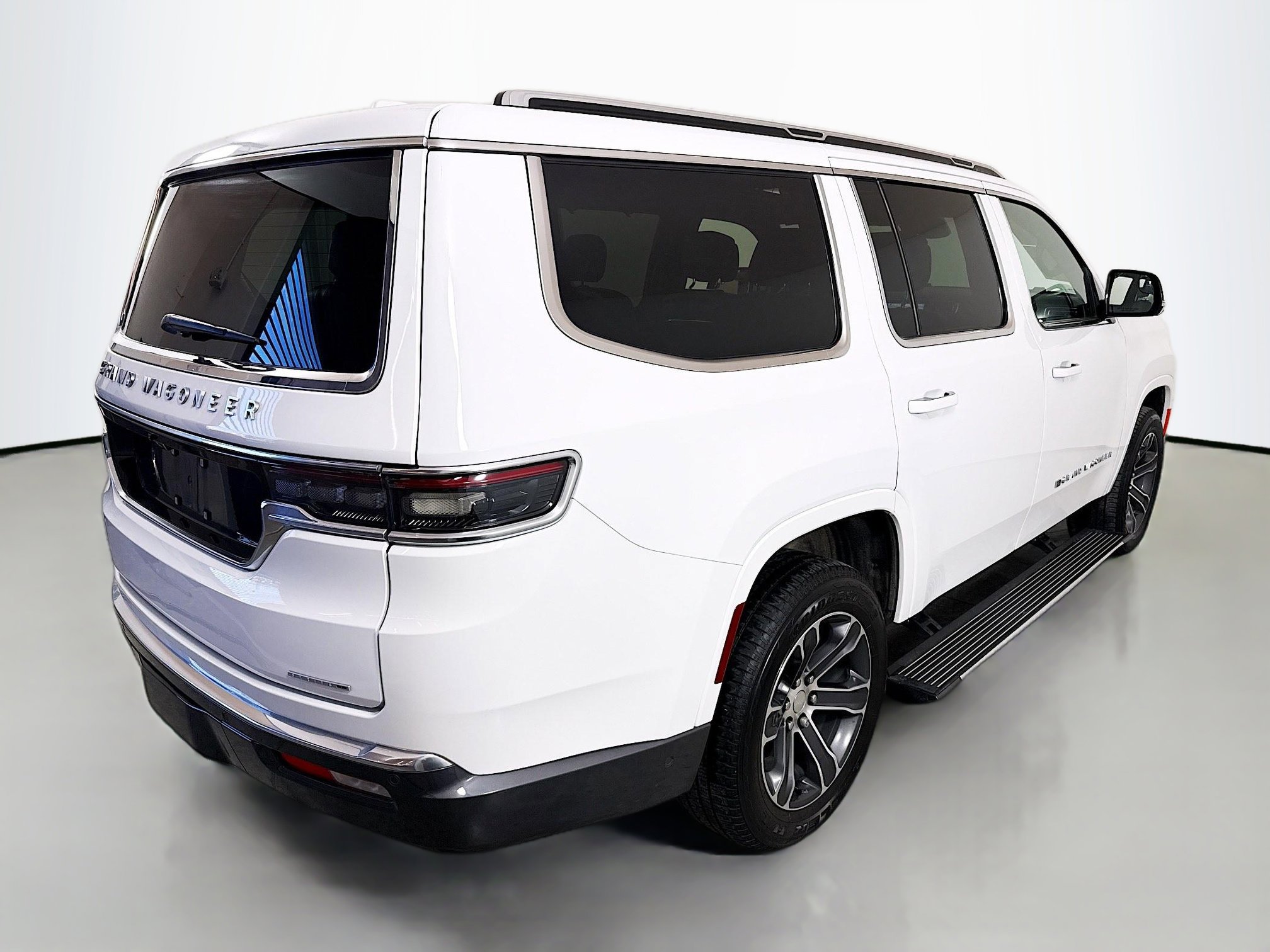 Used 2022 Jeep Grand Wagoneer Series I image 7