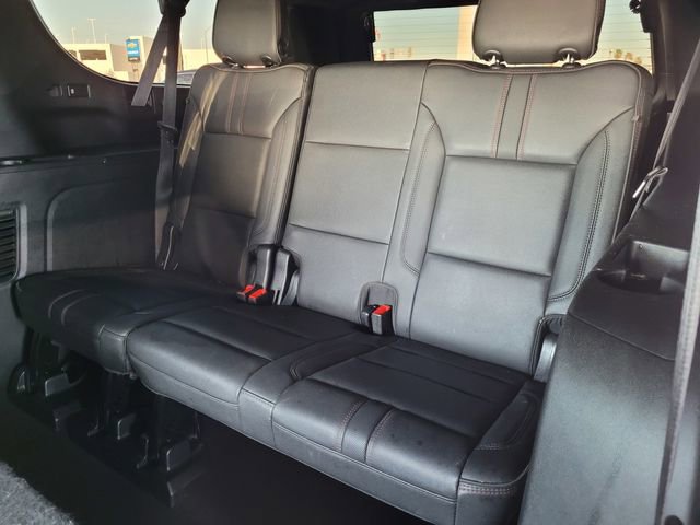 Used 2022 Chevrolet Suburban RST w/ Luxury Package image 18