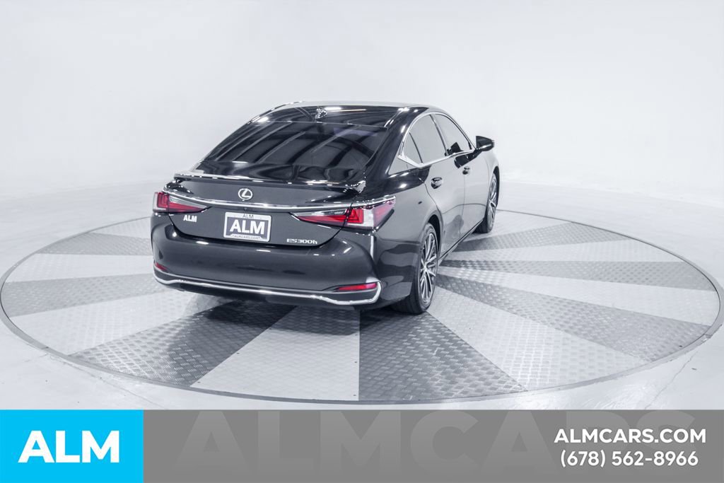 Used 2024 Lexus ES 300h w/ Premium Package image 9