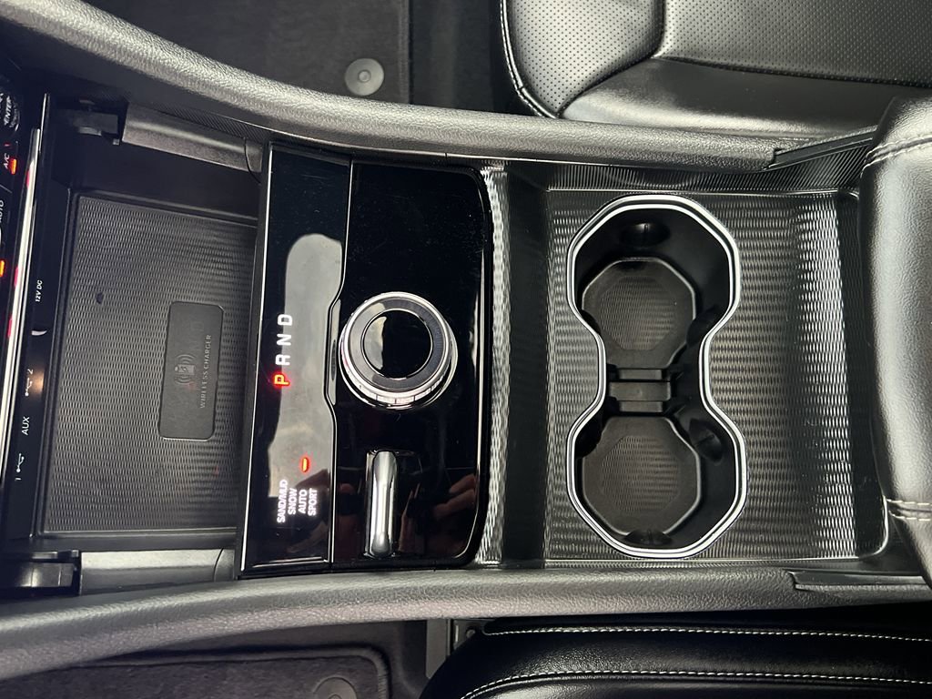 Used 2024 Jeep Grand Cherokee Limited w/ Luxury Tech Group II image 23