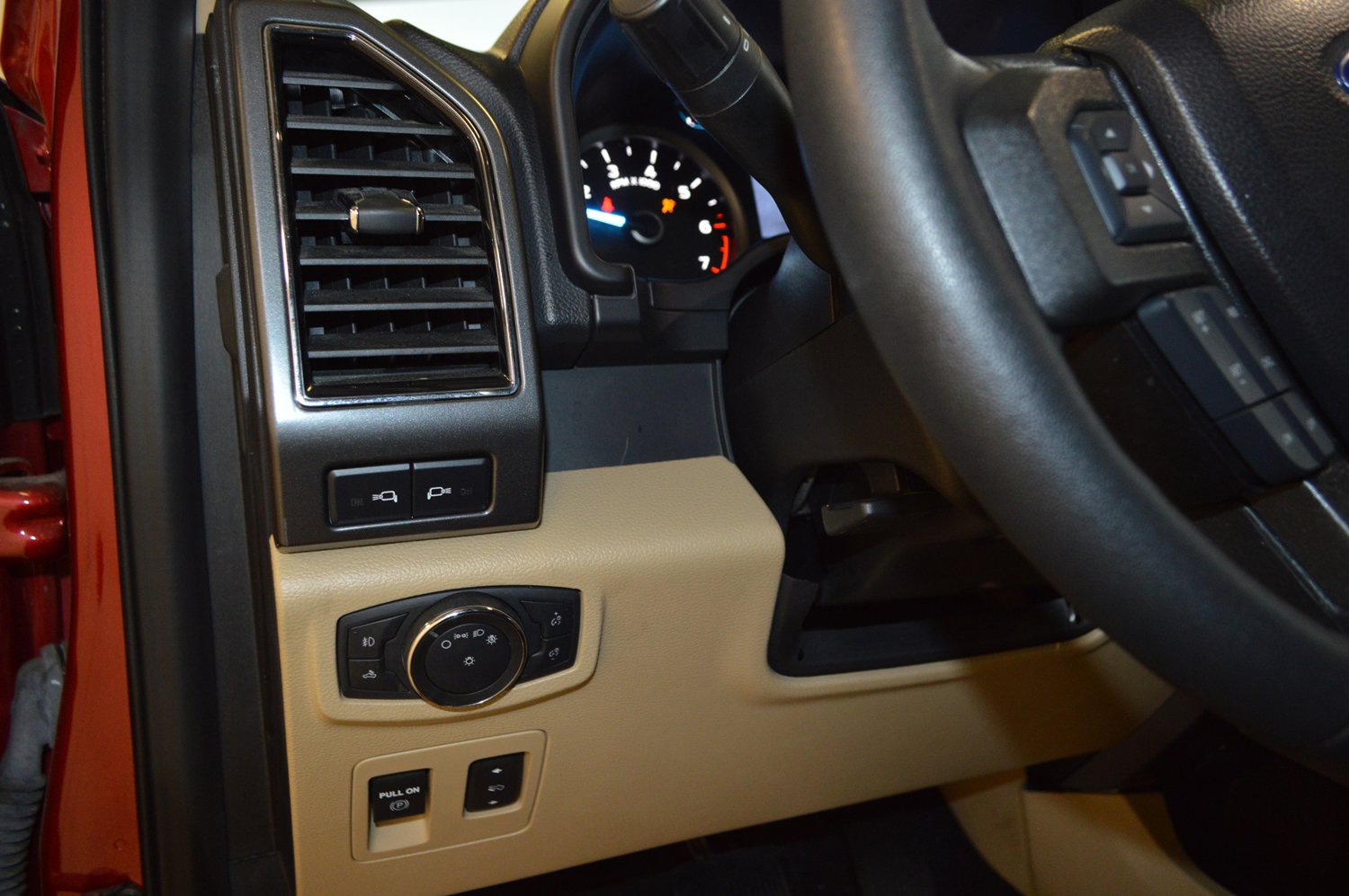 Used 2020 Ford F150 XLT w/ Equipment Group 302A Luxury AWD/4WD image 15
