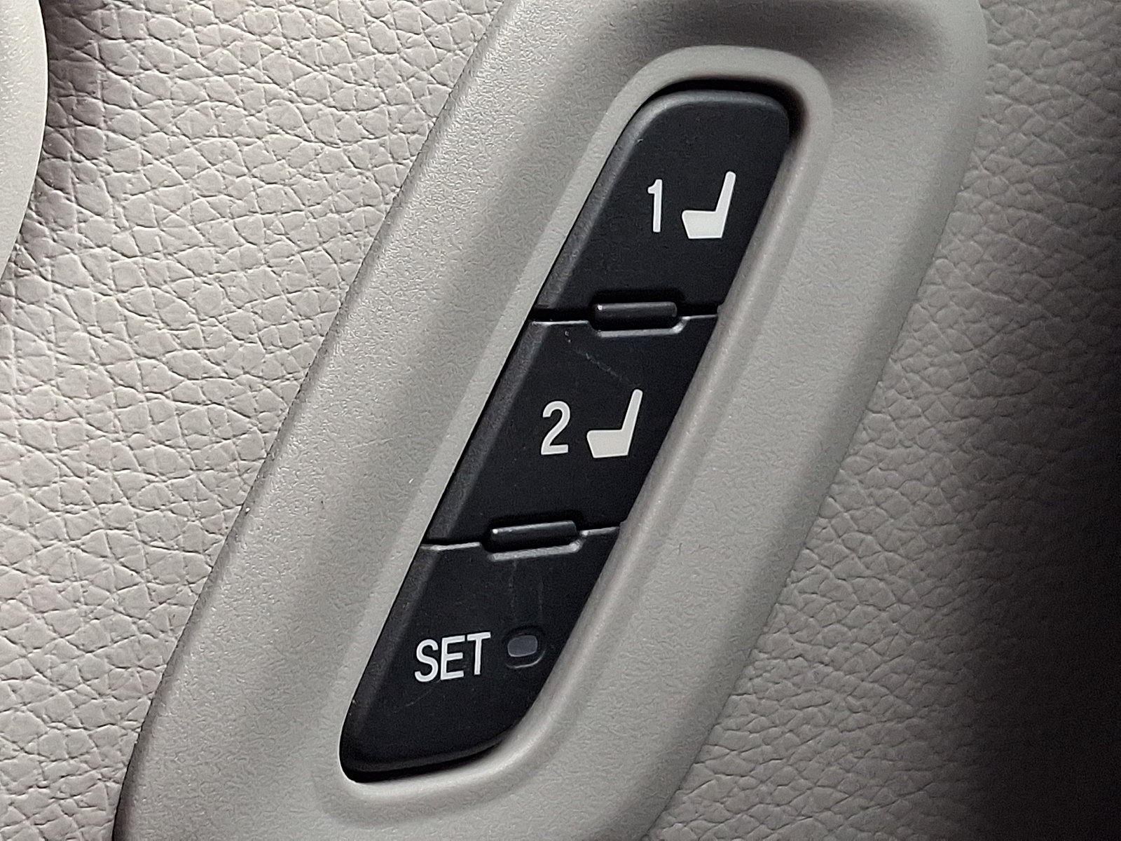 Used 2023 Honda Pilot EX-L image 29