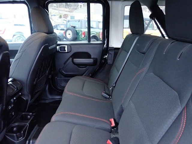 Used 2019 Jeep Wrangler Unlimited Rubicon w/ Steel Bumper Group image 17