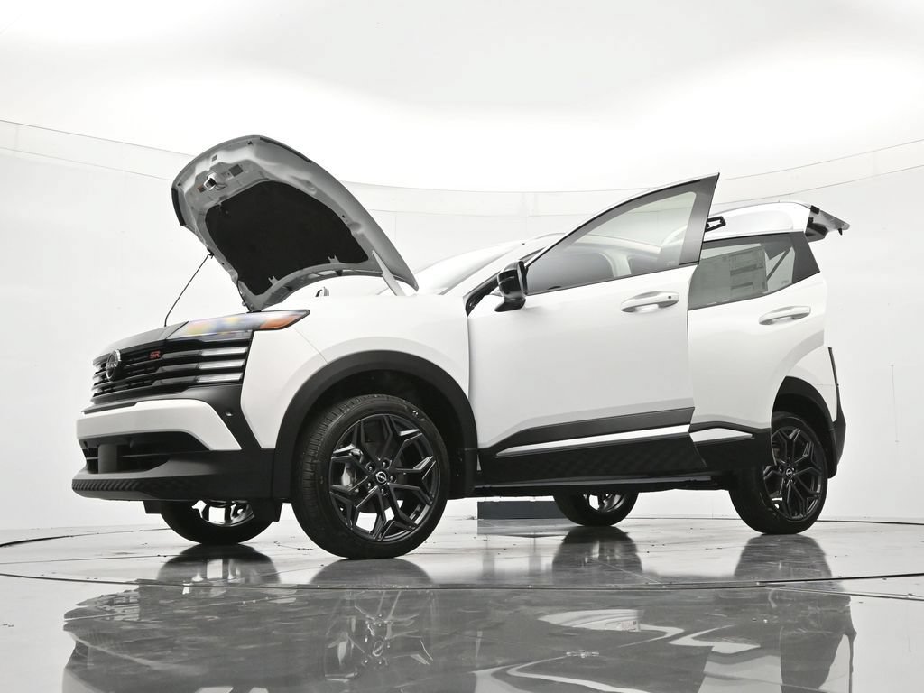 New 2026 Nissan Kicks SR FWD image 48