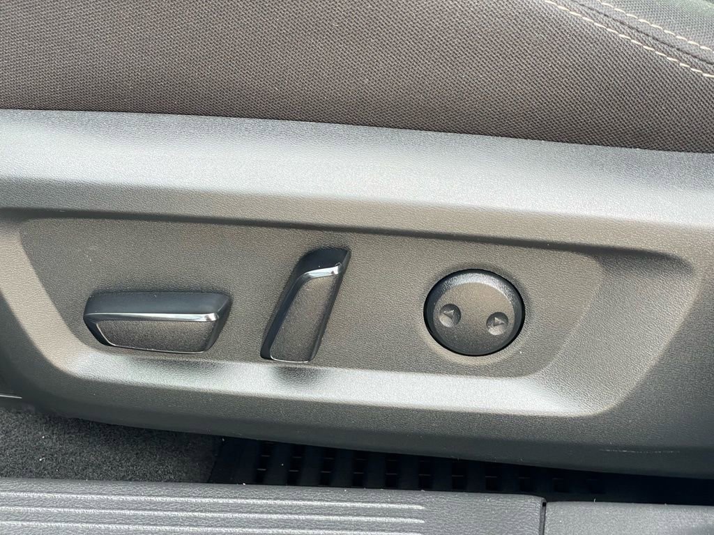 Certified 2023 Nissan Rogue SV AWD/4WD image 13