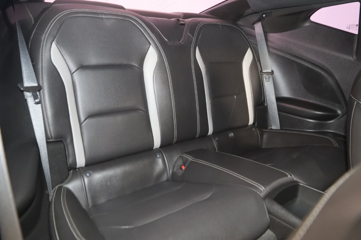 Used 2020 Chevrolet Camaro SS RWD image 16