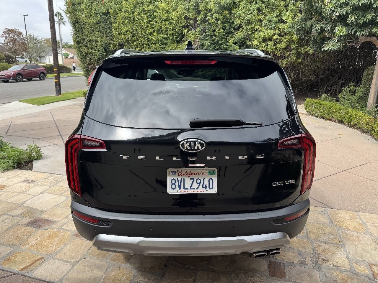 Used 2021 Kia Telluride EX w/ EX Premium Package FWD image 4