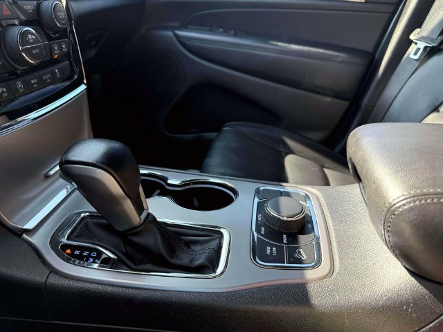 Certified 2021 Jeep Grand Cherokee Limited AWD/4WD image 31