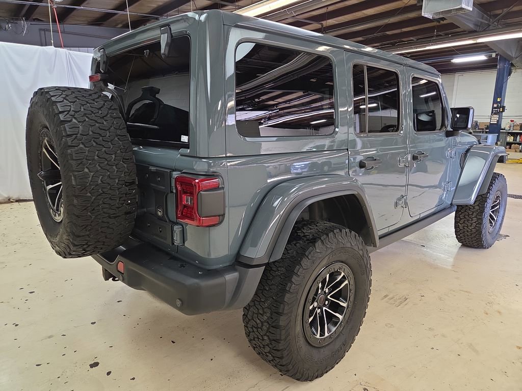 Used 2024 Jeep Wrangler Unlimited Rubicon image 5