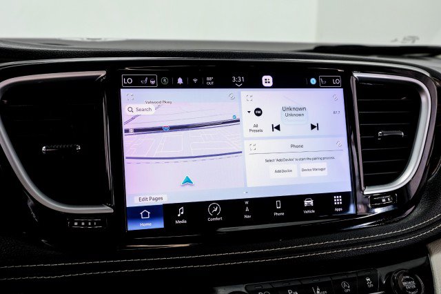Used 2022 Chrysler Pacifica Limited FWD image 28