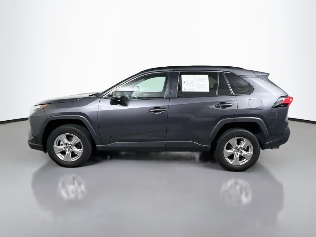 Used 2025 Toyota RAV4 XLE FWD image 6