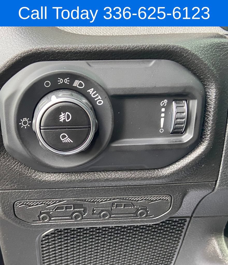 New 2026 Jeep Gladiator Sport AWD/4WD image 16