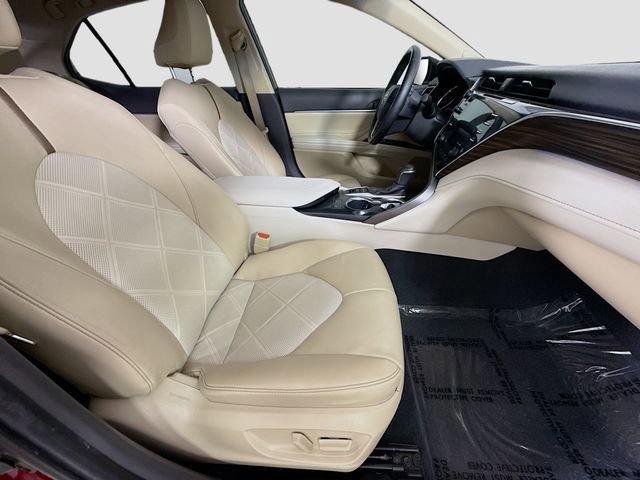 Certified 2018 Toyota Camry XLE w/ Audio Package image 28