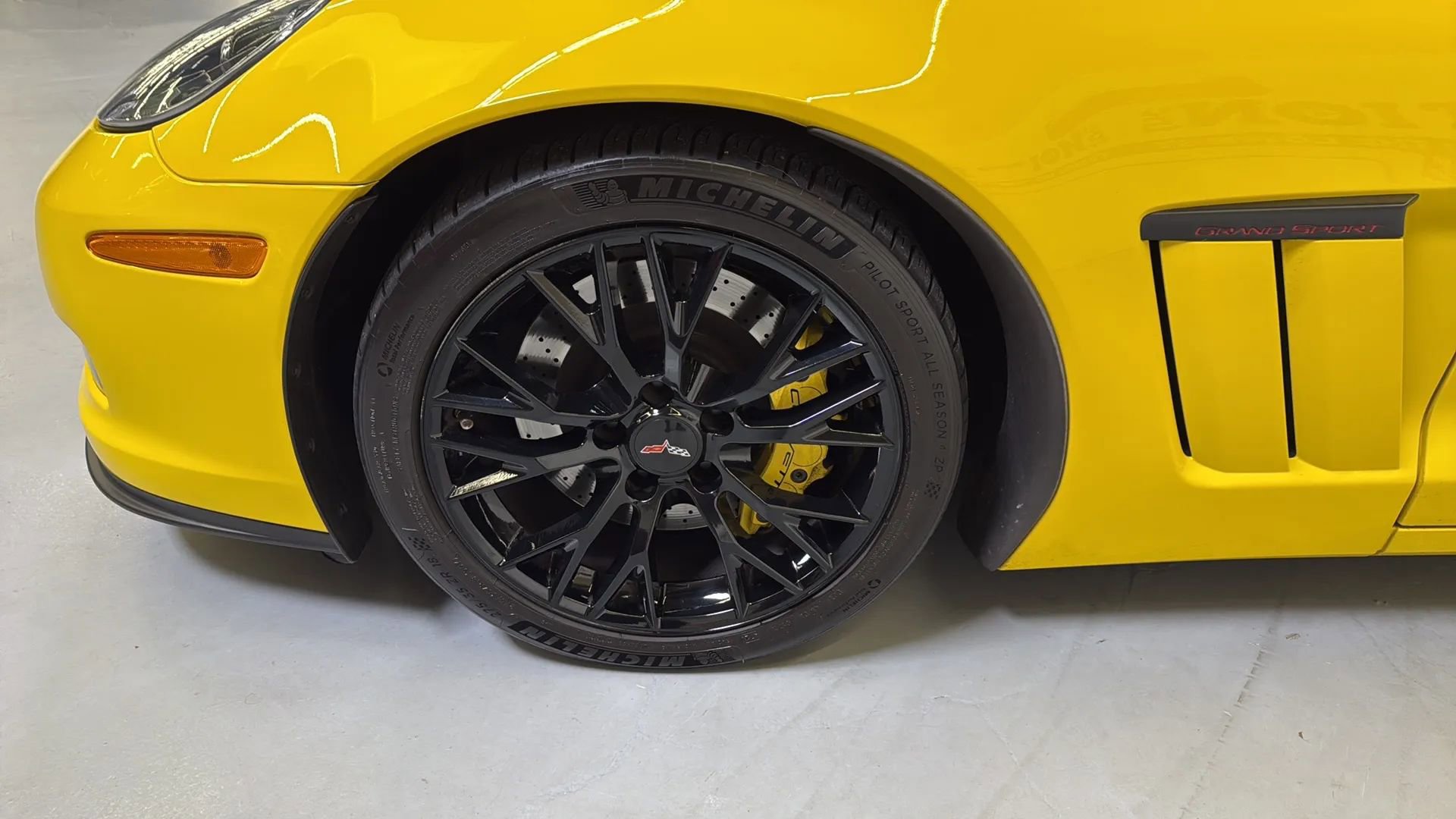 Used 2013 Chevrolet Corvette Grand Sport w/ 3LT Preferred Equipment Group image 29