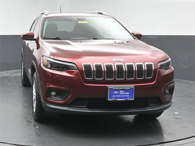 Used 2019 Jeep Cherokee Latitude w/ Cold Weather Group image 2